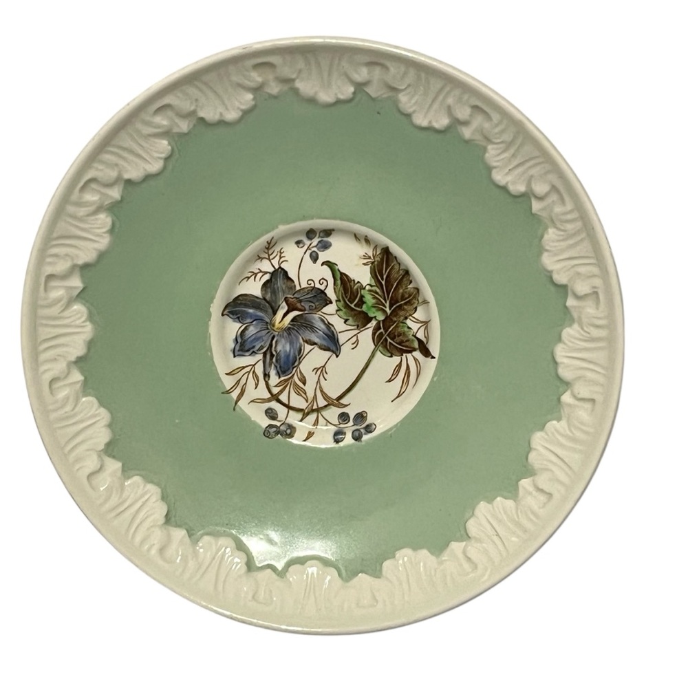 Wedgwood Corinthian Hampton Court Saucer 5”  Plate Green Raised Edge